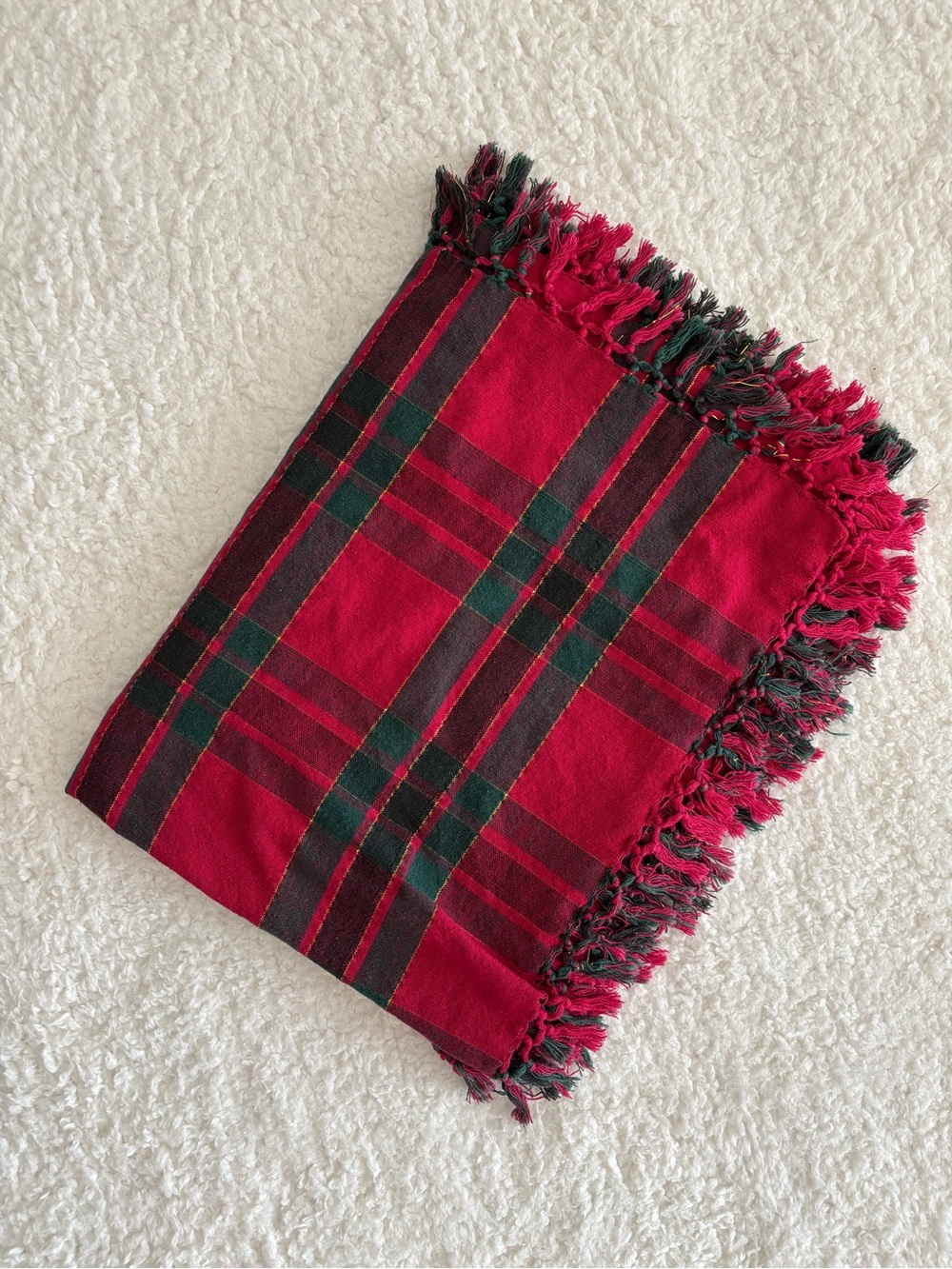 Red Green Tartan Plaid Fringed Tablecloth Table Cover 61x46” Made in India